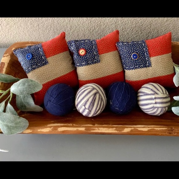 3 Patriotic Americana Flag Bowl Fillers Ornaments Tucks Mini Pillow Shelf Sitter - Picture 5 of 6